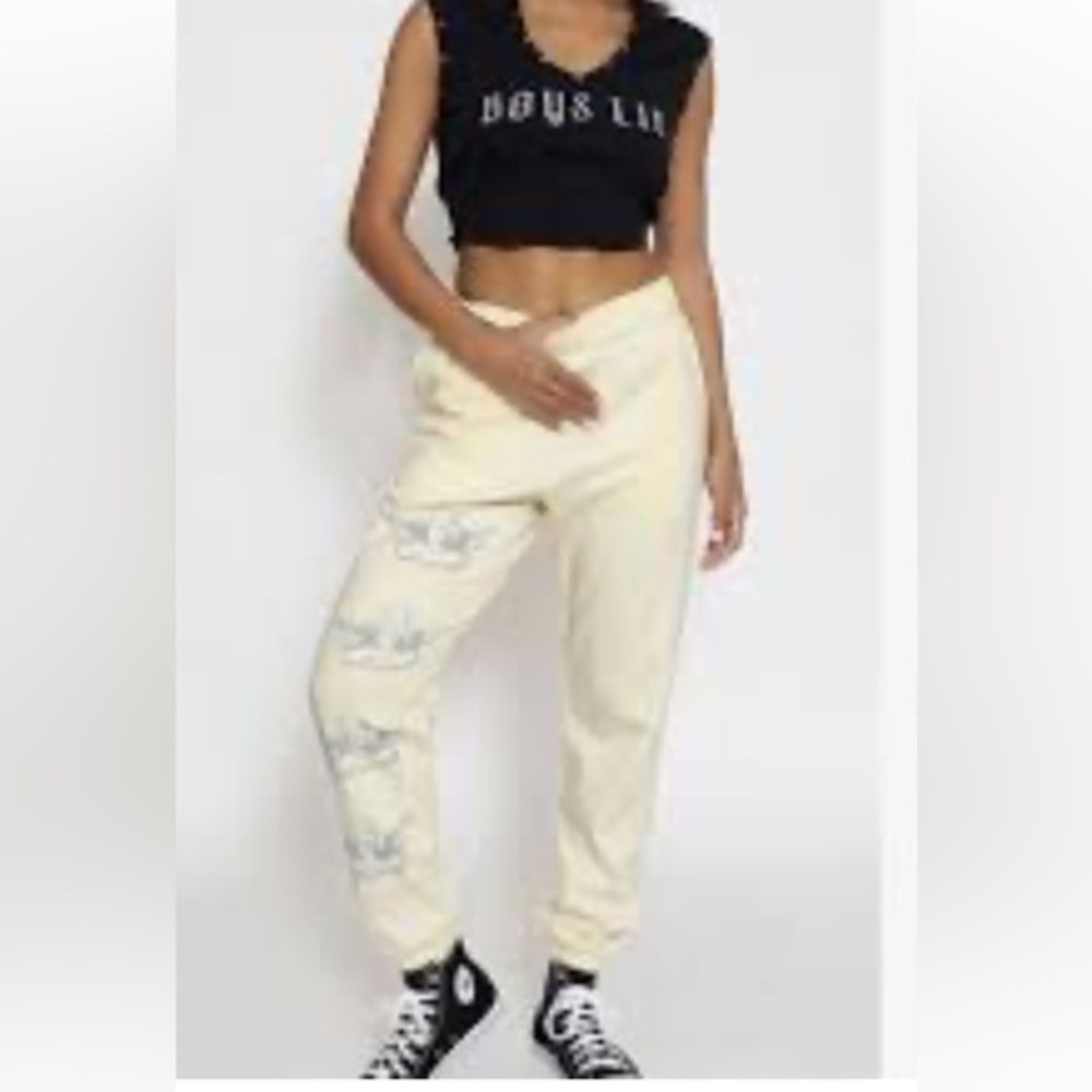 Boys Lie Deserted Graphic Jogger Sweatpant in Sand XS